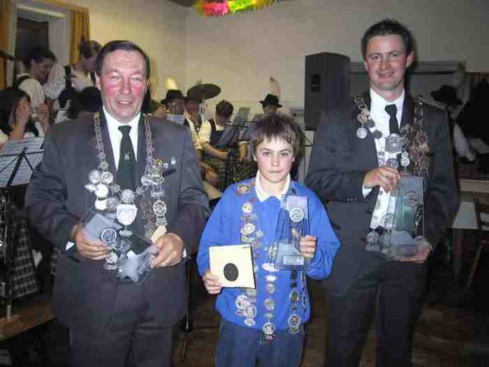 (v. l.) Johann Eichner, Josef Dempfle und Wolfgang Martin sind die Schützenkönige des Jahres 2005!